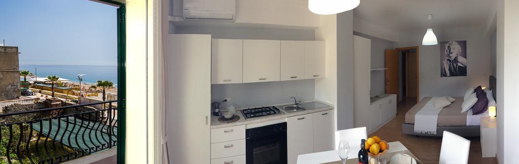 Appartamento Mare Marconi Letojanni Room photo